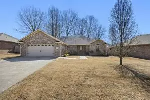 344 Sagewood Ln, Russellville, AR 72802