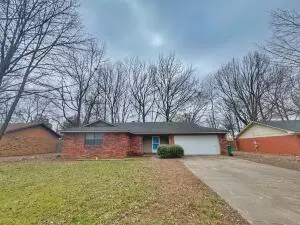 1815 Meadow Brook Ln, Russellville, AR 72802