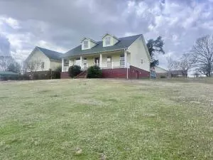 15323 N New Hope Rd, Dardanelle, AR 72834
