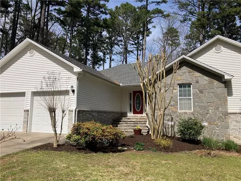 10089 White Oak Ln, Dardanelle, AR 72834