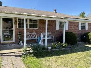 4307 N Landmark Cir, Little Rock, AR 72206