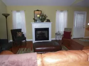 1924 Highgrove, Harrison, AR 72601 photo 4