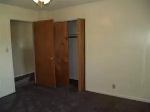 812 Watkins, Harrison, AR 72601 photo 6