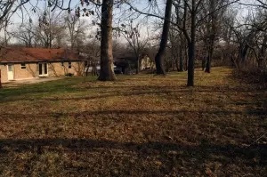 214 Roberta Dr, Harrison, AR 72601 photo 3