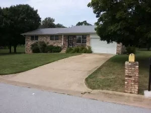 102 Cardinal, Harrison, AR 72601 photo 2