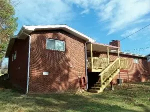 1606 Cherokee, Harrison, AR 72601 photo 4