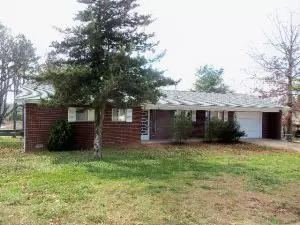 1606 Cherokee, Harrison, AR 72601 photo 1