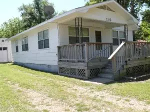 202 E Mockingbird Trl, Diamond City, AR 72630 photo 2