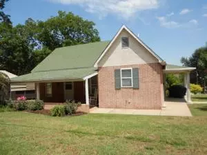 621 W Rush, Harrison, AR 72601 photo 1