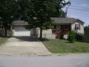 1011 Lilly St, Harrison, AR 72601 photo 1