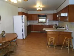 410 E College St, Harrison, AR 72601 photo 3