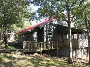 4385 Cherry Tree Ln, Harrison, AR 72601 photo 1