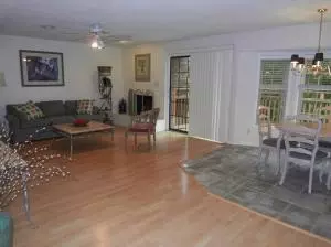 106 Nottingham, Harrison, AR 72601 photo 3