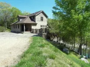 617 W Clark, Jasper, AR 72641 photo 2