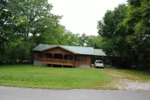 75 Church St, Gilbert, AR 72636 photo 1