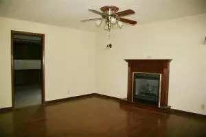 1002 W Bunn Ave, Harrison, AR 72601 photo 2