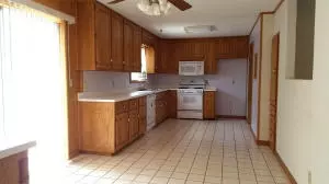 1018 Kay St, Harrison, AR 72601 photo 4