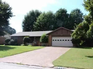 606 Skyline Dr, Harrison, AR 72601 photo 2