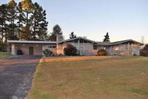1603 Cherokee, Harrison, AR 72601 photo 1