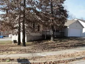 1012 Lilly St, Harrison, AR 72601 photo 3