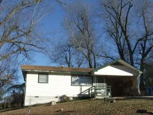 809 S Ash, Harrison, AR 72601 photo 2