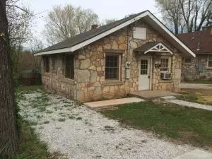 312 N Maple St, Harrison, AR 72601 photo 1