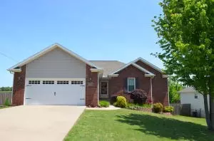 1925 Highgrove, Harrison, AR 72601 photo 1