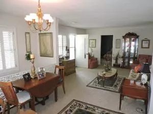 208 N Spring St, Harrison, AR 72601 photo 3