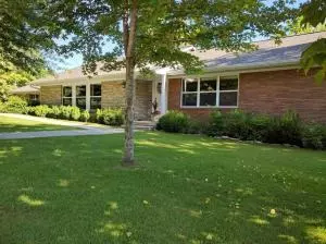 923 W Central Ave, Harrison, AR 72601 photo 1