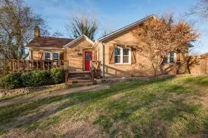 103 E South St, Harrison, AR 72601 photo 2