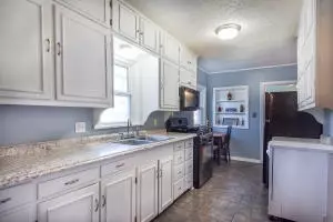 103 E South St, Harrison, AR 72601 photo 13