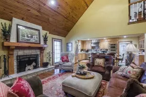 109 Nottingham, Harrison, AR 72601 photo 15