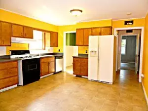 305 Harness, Harrison, AR 72601 photo 4