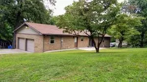 214 Roberta, Harrison, AR 72601 photo 5