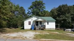 725 E Washington, Harrison, AR 72601 photo 1