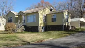 621 S Ash St, Harrison, AR 72601 photo 1