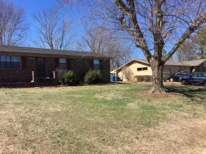 206 Wren St, Harrison, AR 72601 photo 2