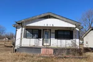 1016 N Pine St, Harrison, AR 72601 photo 1