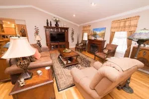105 Arbor Dr, Harrison, AR 72601 photo 3