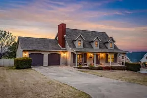 1806 Par, Harrison, AR 72601 photo 1