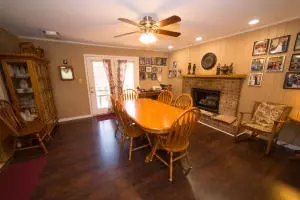 606 Hester Dr, Harrison, AR 72601 photo 4
