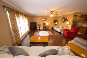 606 Hester Dr, Harrison, AR 72601 photo 3