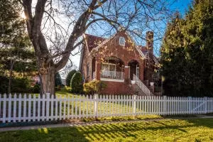 502 N Willow St, Harrison, AR 72601 photo 1
