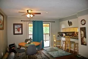 218 Wren St, Harrison, AR 72601 photo 7