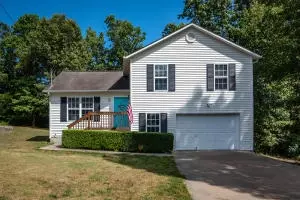 1015 Lilly St, Harrison, AR 72601 photo 2