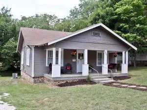 500 N Maple, Harrison, AR 72601 photo 1