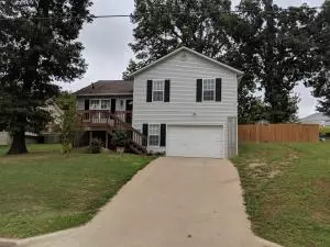 1003 Lilly St, Harrison, AR 72601 photo 1
