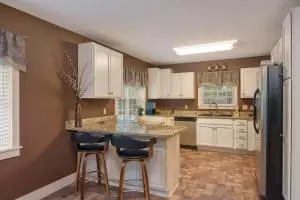 723 W College Ave, Harrison, AR 72601 photo 9
