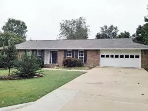 1306 Windsor Dr, Harrison, AR 72601 photo 3