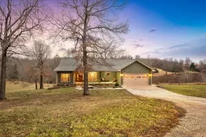 1024 N Jean Ln, Harrison, AR 72601 photo 2